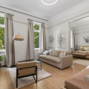 Stylish Apartment, Next To Schloss Belvedere Vienna