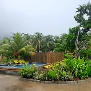 castaway-lodge.maheislandhotels.com/